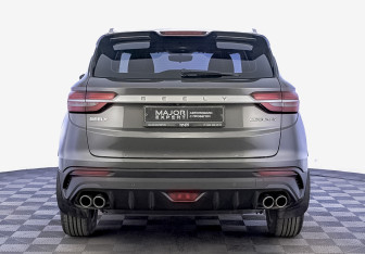 Подержанный автомобиль Geely Coolray 2023 года (6 фото)