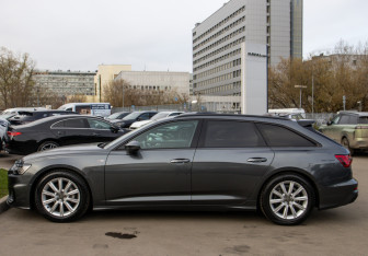 Подержанный автомобиль Audi A6 Wagon 2019 года (6 фото)