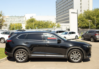 Подержанный автомобиль Mazda CX-9 2018 года (3 фото)