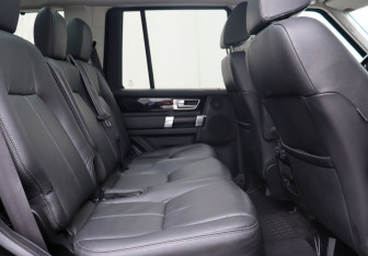 Подержанный автомобиль Land Rover Discovery 2014 года (23 фото)