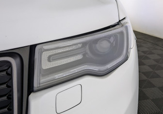 Подержанный автомобиль Jeep Grand Cherokee 2020 года (11 фото)