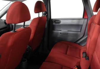 Подержанный автомобиль Mitsubishi Colt Hatchback 2008 года (8 фото)
