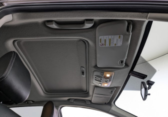 Подержанный автомобиль Subaru XV 2012 года (23 фото)