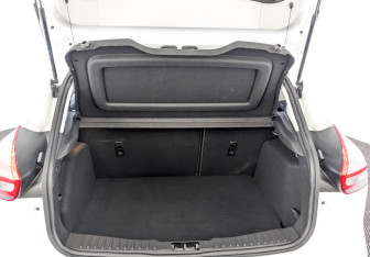 Подержанный автомобиль Ford Focus Hatchback 2018 года (10 фото)