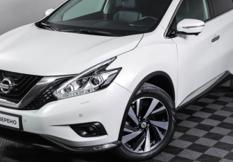 Подержанный автомобиль Nissan Murano Suv 2021 года (26 фото)