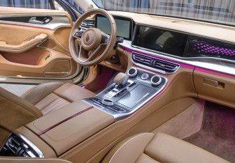 Подержанный автомобиль Hongqi H9 2023 года (10 фото)