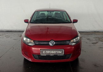 Подержанный автомобиль Volkswagen Polo Sedan 2011 года (2 фото)