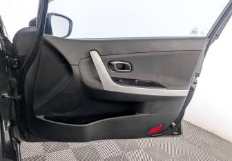 Подержанный автомобиль Kia Ceed Wagon 2014 года (24 фото)