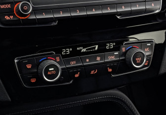 Подержанный автомобиль BMW X2 2022 года (21 фото)