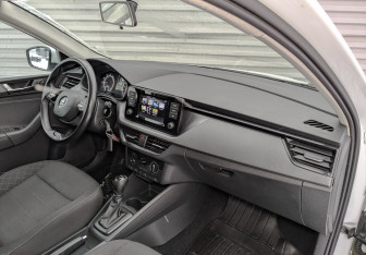 Подержанный автомобиль Skoda Rapid Liftback 2021 года (11 фото)