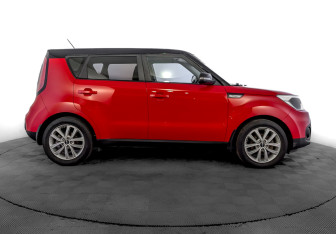 Подержанный автомобиль Kia Soul 2017 года (4 фото)