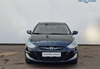 Подержанный автомобиль Hyundai Solaris Sedan 2012 года (2 фото)