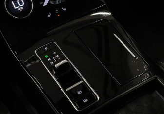 Подержанный автомобиль Exeed LX 2022 года (17 фото)