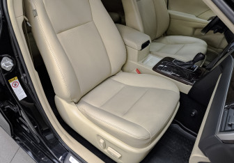 Подержанный автомобиль Toyota Camry Sedan 2017 года (22 фото)