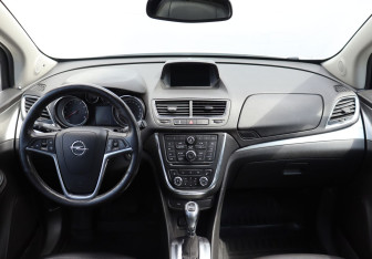 Подержанный автомобиль Opel Mokka 2015 года (14 фото)