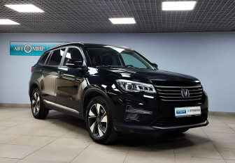 Подержанный автомобиль Changan CS75 2020 года (3 фото)