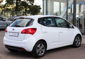 Подержанный автомобиль Kia Venga 2014 года (4 фото)