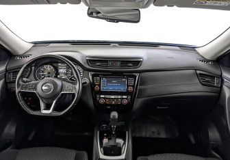 Подержанный автомобиль Nissan X-Trail 2018 года (14 фото)