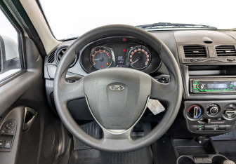 Подержанный автомобиль LADA (ВАЗ) Granta Sedan 2023 года (19 фото)