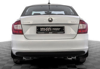 Подержанный автомобиль Skoda Rapid Liftback 2019 года (6 фото)