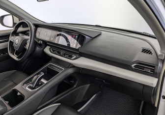 Подержанный автомобиль Evolute i-PRO 2023 года (13 фото)