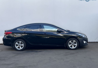 Подержанный автомобиль Hyundai i40 Sedan 2014 года (4 фото)