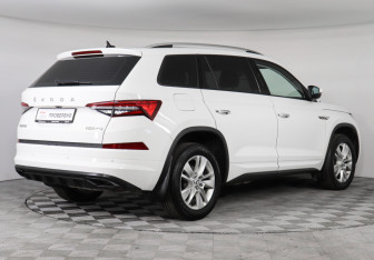 Подержанный автомобиль Skoda Kodiaq 2022 года (5 фото)
