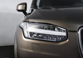 Подержанный автомобиль Volvo XC90 2017 года (24 фото)