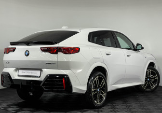 Подержанный автомобиль BMW X2 2024 года (2 фото)