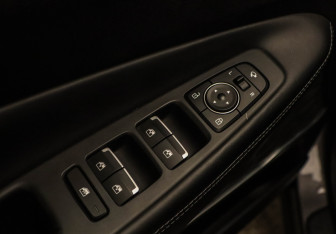 Подержанный автомобиль Hyundai Santa Fe 2021 года (19 фото)