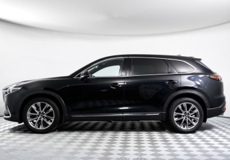 Подержанный автомобиль Mazda CX-9 2019 года (8 фото)