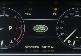Подержанный автомобиль Land Rover Range Rover 2015 года (13 фото)