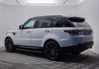 Подержанный автомобиль Land Rover Range Rover Sport 2014 года (3 фото)