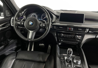 Подержанный автомобиль BMW X6 2019 года (15 фото)