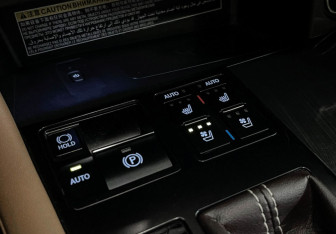 Подержанный автомобиль Lexus RX 2018 года (17 фото)