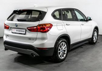 Подержанный автомобиль BMW X1 2019 года (5 фото)