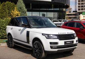 Подержанный автомобиль Land Rover Range Rover 2013 года (2 фото)