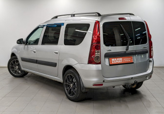 Подержанный автомобиль LADA (ВАЗ) Largus Wagon 2016 года (7 фото)