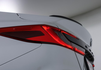 Подержанный автомобиль Toyota Camry Sedan 2024 года (25 фото)