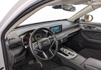 Подержанный автомобиль Haval Jolion 2023 года (16 фото)