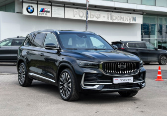 Подержанный автомобиль Geely Monjaro 2026 года (3 фото)