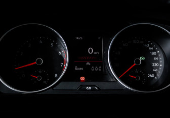 Подержанный автомобиль Volkswagen Tiguan 2019 года (11 фото)