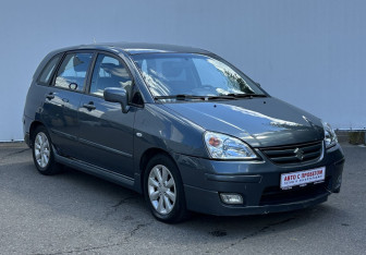 Подержанный автомобиль Suzuki Liana Wagon 2007 года (3 фото)