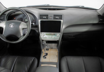Подержанный автомобиль Toyota Camry Sedan 2007 года (18 фото)