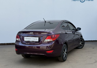 Подержанный автомобиль Hyundai Solaris Sedan 2011 года (5 фото)
