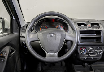 Подержанный автомобиль LADA (ВАЗ) Granta Sedan 2024 года (19 фото)