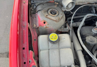 Подержанный автомобиль Mazda 3 Sedan 2007 года (10 фото)