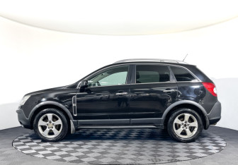 Подержанный автомобиль Opel Antara 2008 года (8 фото)