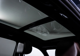 Подержанный автомобиль Geely Monjaro 2025 года (17 фото)