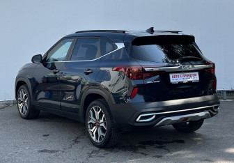 Подержанный автомобиль Kia Seltos 2021 года (7 фото)